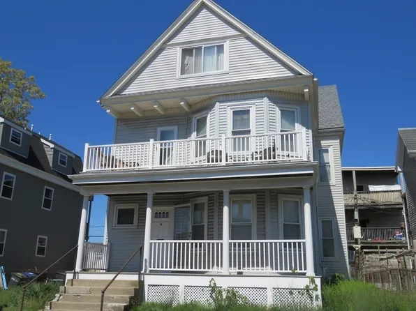 14 Sagamore St, Dorchester, MA 02125