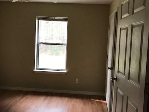 19 Big Spring Rd #B, Picayune, MS 39466
