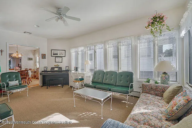 315 Tuttle Ave — Photo 15