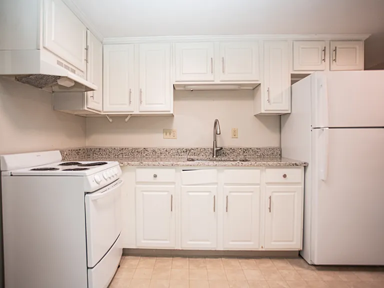 1229 Main St #E — Photo 3