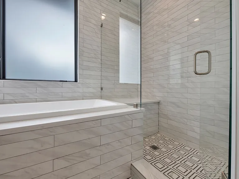 11248 Jamestown Rd — Photo 15