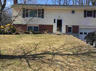 10 Sherri Rd, Saratoga Springs, NY 12866