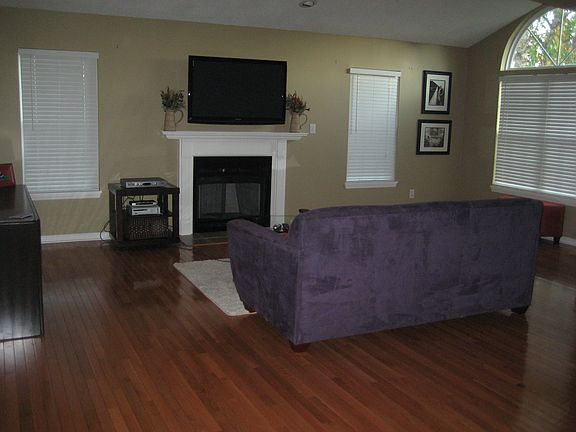 3rd image of 108 Fink Dr