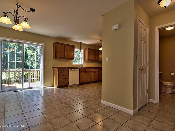 4th image of 212 Park Edge Ln Building E