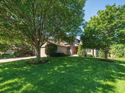 1084 Stein Dr, Waconia, MN, 55387