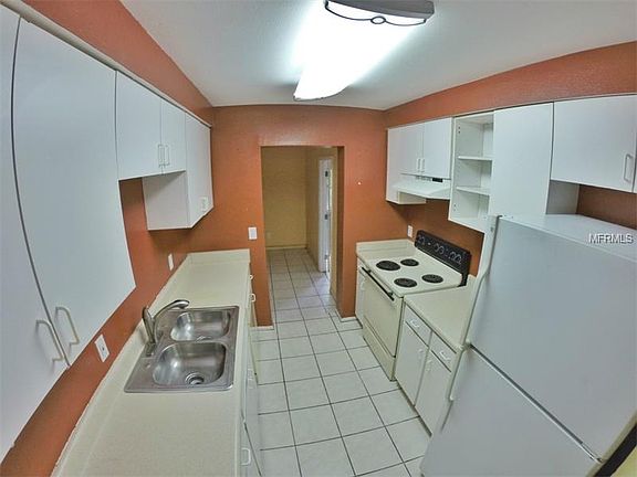 3rd image of 1801 E Wood St