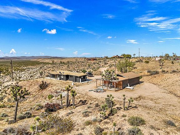 4th image of 56367 Scandia Ln