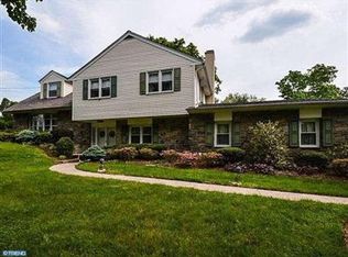 1605 Shepard Dr, Maple Glen, PA 19002