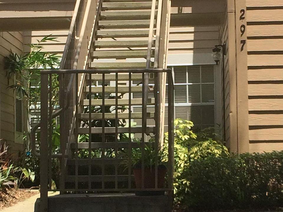 Entrance to upstairs unit