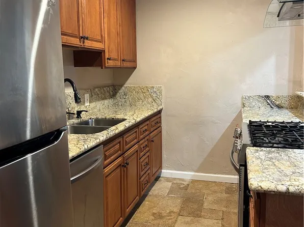 3643 Brockton Ave APT B, Riverside, CA 92501