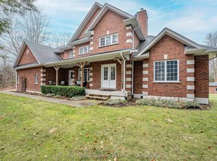 19 Gillespie Trl S, Essa, ON L3W 0V1