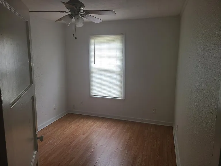 801 Vernon St — Photo 9