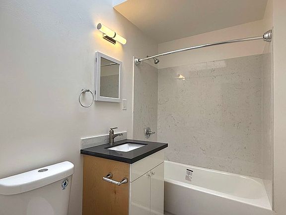 5th image of 800 48th Ave APT 6