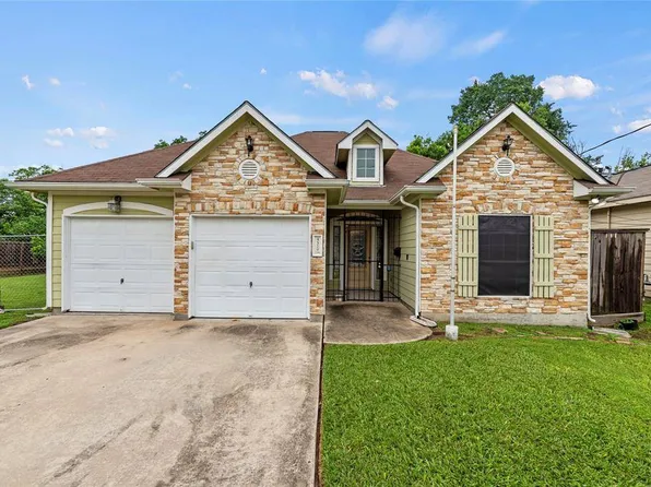 4529 Clover St, Houston, TX 77051