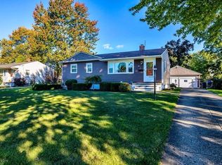 24252 Maria Ln, North Olmsted, OH 44070