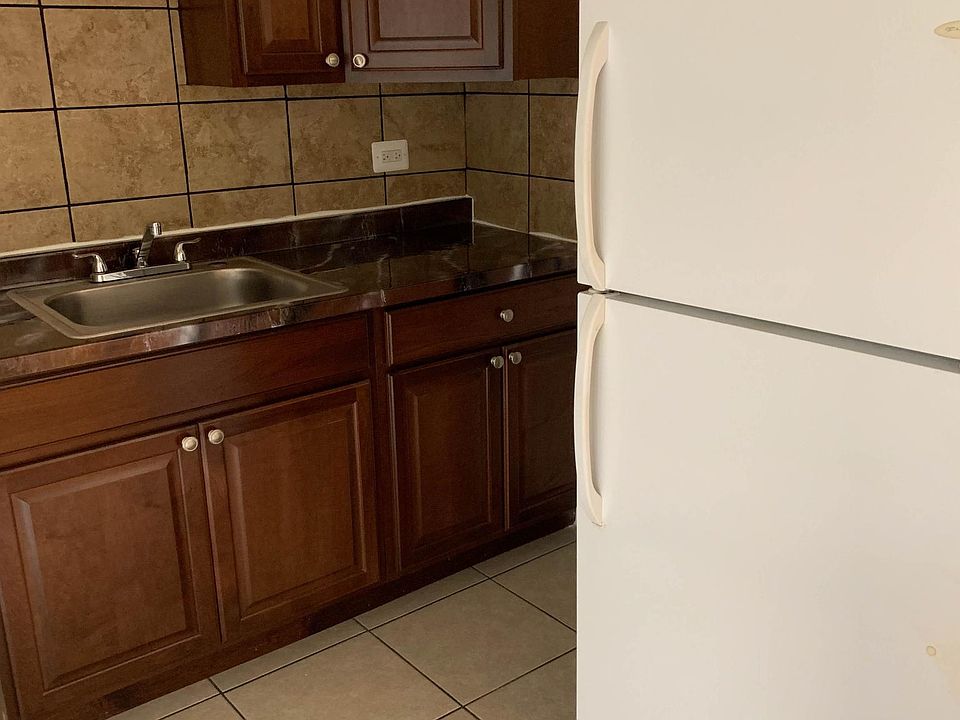 1st image of 1360 W Touhy Ave APT 304