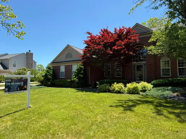 48871 Manhattan Cir, Canton, MI 48188