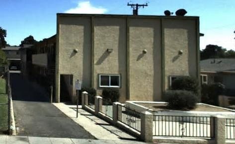 1st image of 944 N Vine Ave #3