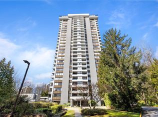 9521 Cardston Ct #306, Burnaby, BC