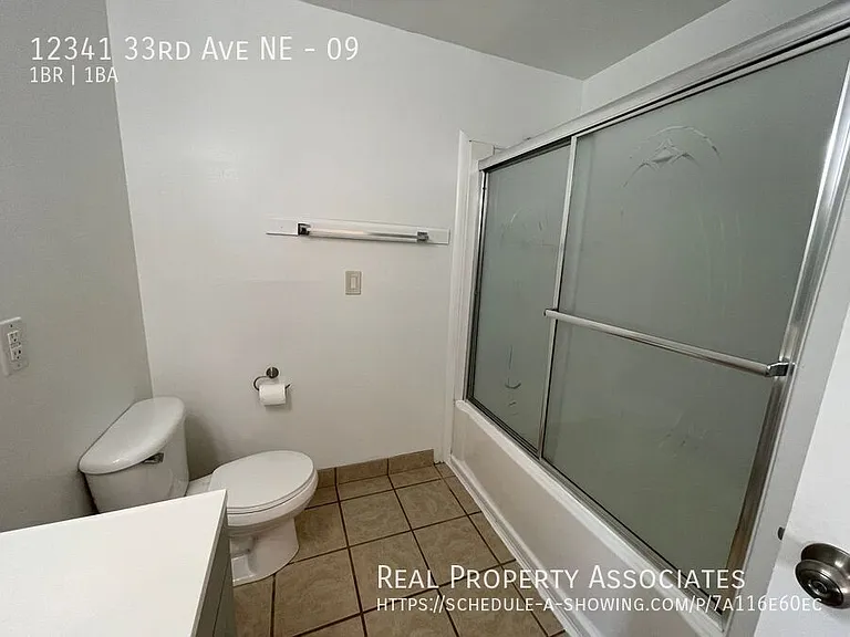 12341 33rd Ave NE #9 — Photo 7