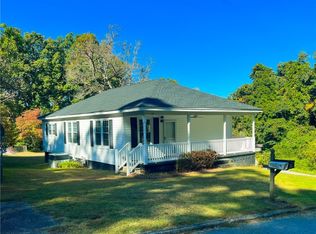 157 Ryan St, Easley, SC 29640