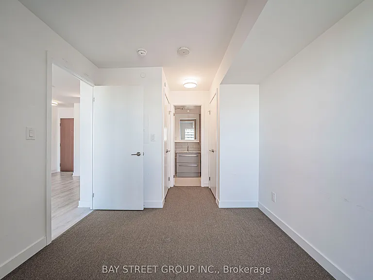 160 Flemington Rd #1020 — Photo 36