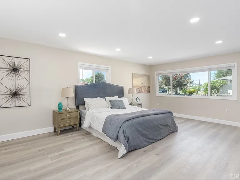 1344 W Vesta St — Photo 23