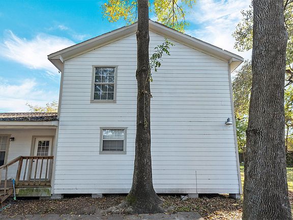 2nd image of 1728 Connorvale Rd Unit B