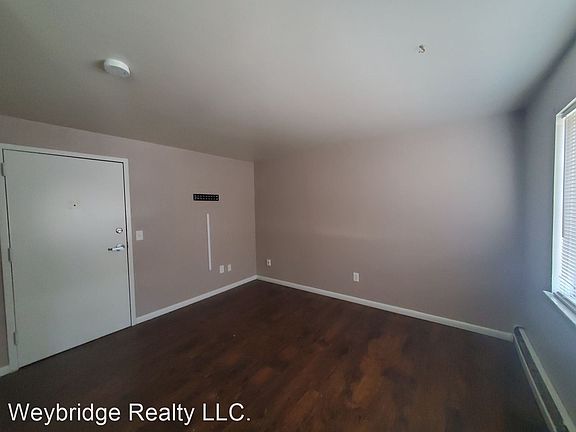 2nd image of 2842 Montana Ave APT 1