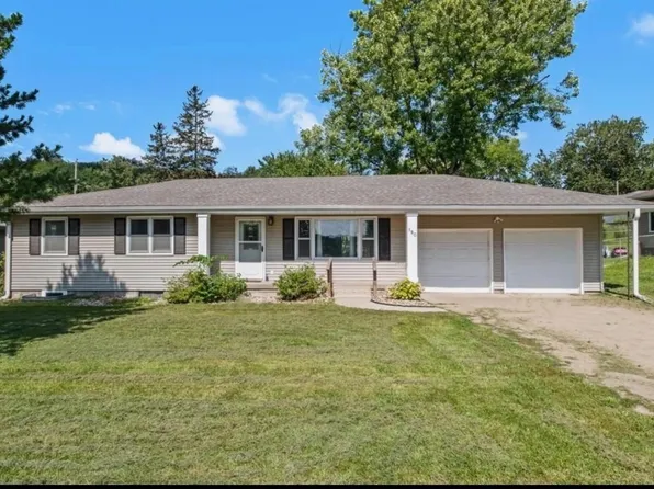 180 Bennett Ave, Council Bluffs, IA 51503