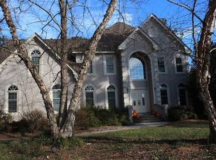 605 Southwood Ct, Chesapeake, VA 23322