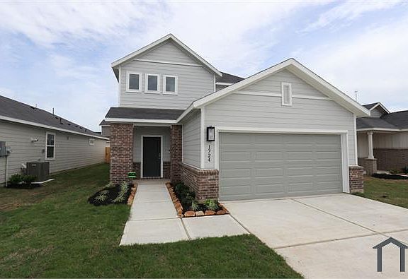 2nd image of 1724 Greendale Dr