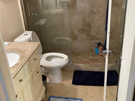 3rd image of 5601 Collins Ave APT 500
