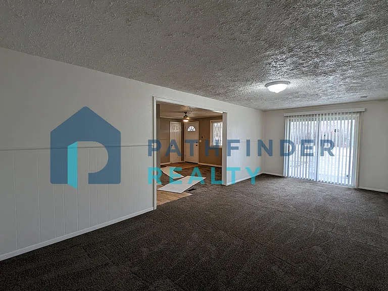5350 Hoover Ave — Photo 9
