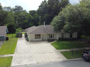9744 Mint Dr, Baton Rouge, LA 70809