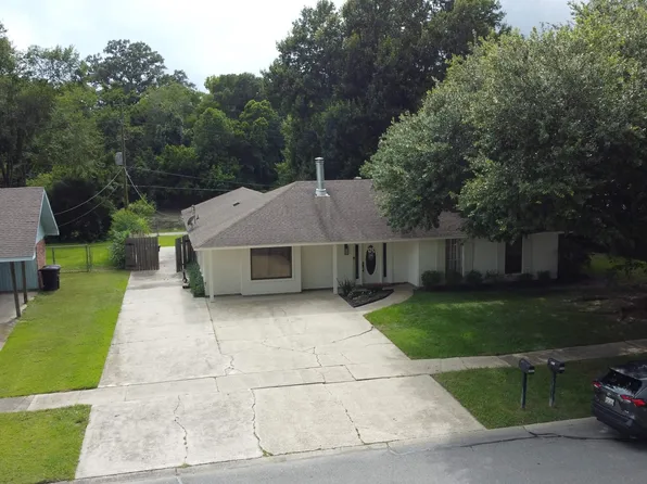 9744 Mint Dr, Baton Rouge, LA 70809
