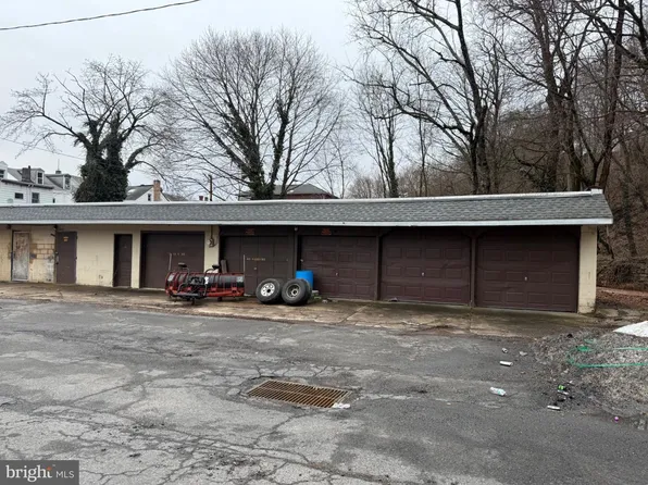 232 S Diamond St, Shamokin, PA 17872