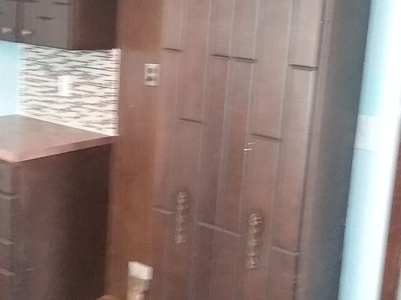 2nd image of 332 Parkwood Ave