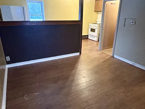 1428 E 41st St APT 1, Hibbing, MN 55746