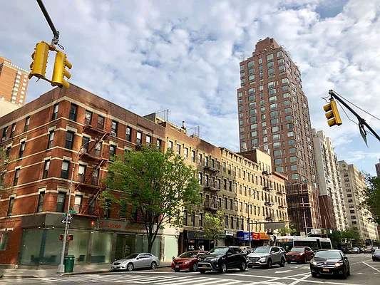 Rented by Compass | media 25