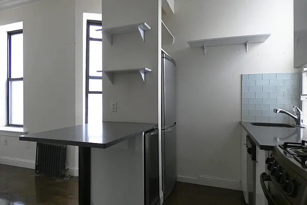 Rented by Dallien Realty Limited Liability Company | media 22