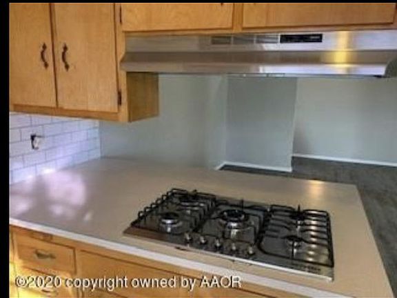 4th image of 4823 Hall Ave