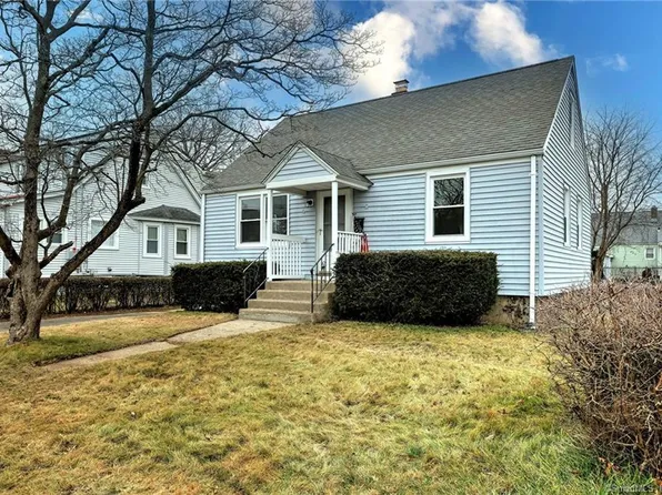 94 Chelsea Street, Stratford, CT 06615