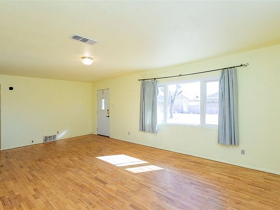 5th image of 1106 Williams Dr