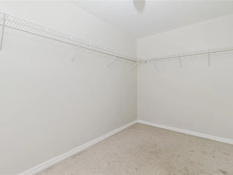 304 Cascade Bend Dr — Photo 60