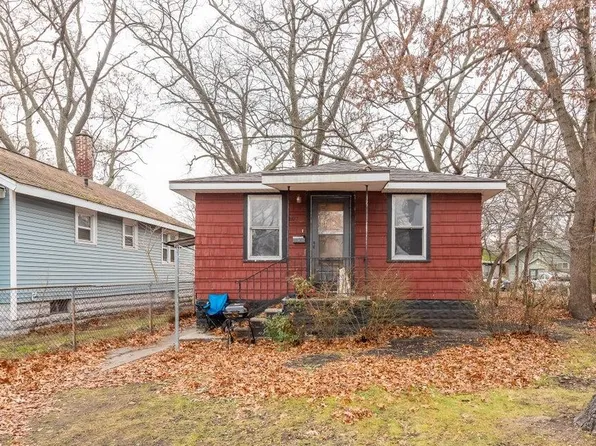 2827 Mason Blvd, Muskegon Heights, MI 49444