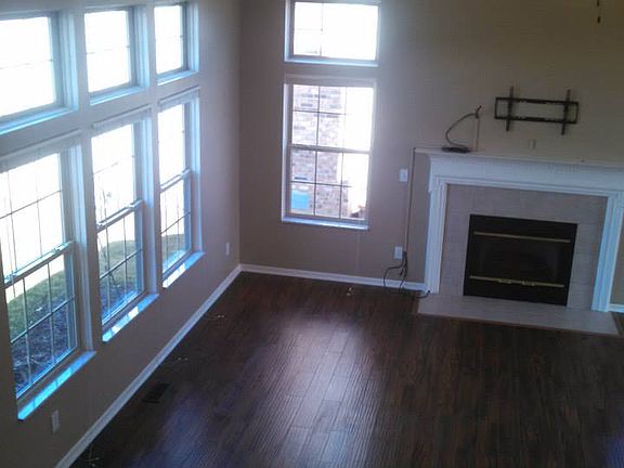 4th image of 459 Mill Wood Blvd