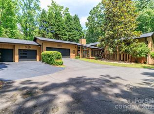 6119 Bittersweet Ln, Charlotte, NC 28270