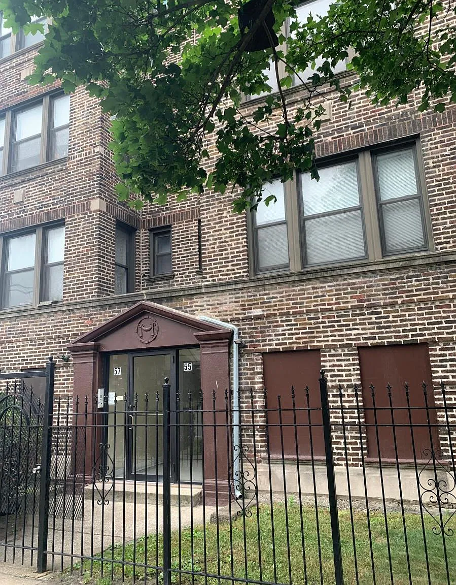 2 bed, 1200 sqft, $1,200 — Photo 1
