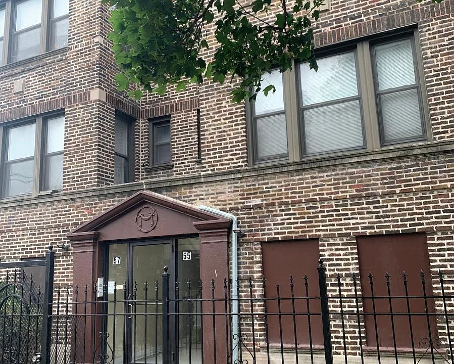 51 E Marquette Rd #2